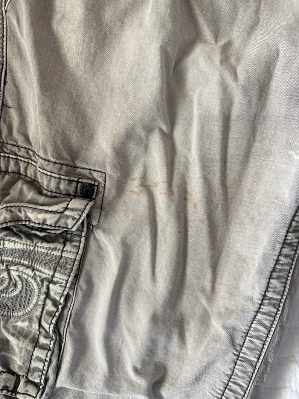 Affliction Men's Cargo Shorts in distressed Gray with Embroidered Pockets - Picture 5 of 5